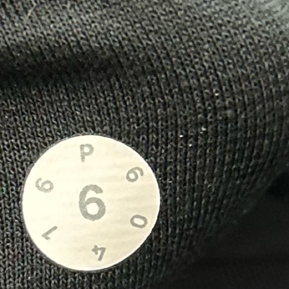 Lululemon All The Right Places Leggings Size 6 - Picture 6 of 6